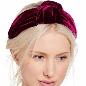 Jennifer Behr velvet headband | Ophelia